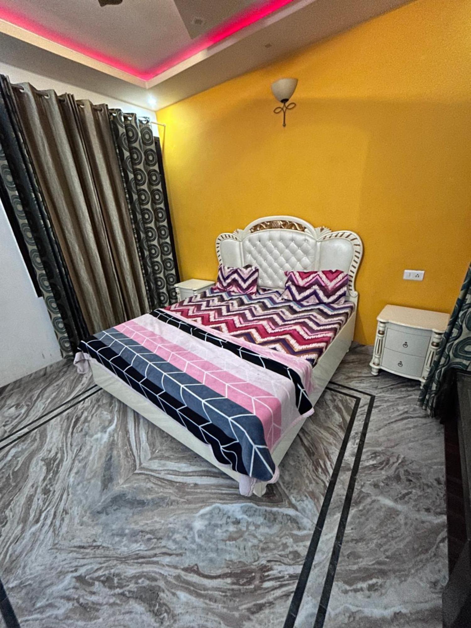 $4 Home Stay อัมริตสา ภายนอก รูปภาพ